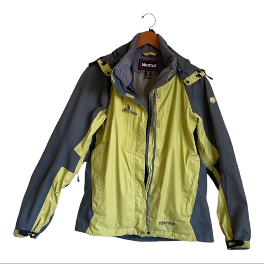 Marmot Women’s‎ Ski/Snow/Cold Weather Jacket Size Medium